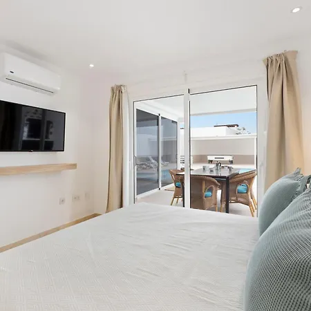 Valeria Вілла Плайя-Бланка