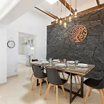 Vila Valeria *